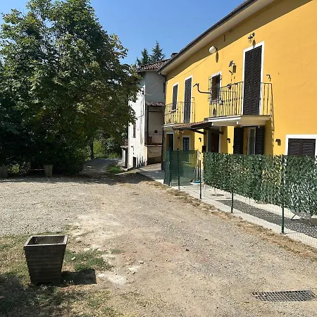 Casa vacanze Casale Della Valle, Tra Le Vigne Del Monferrato *